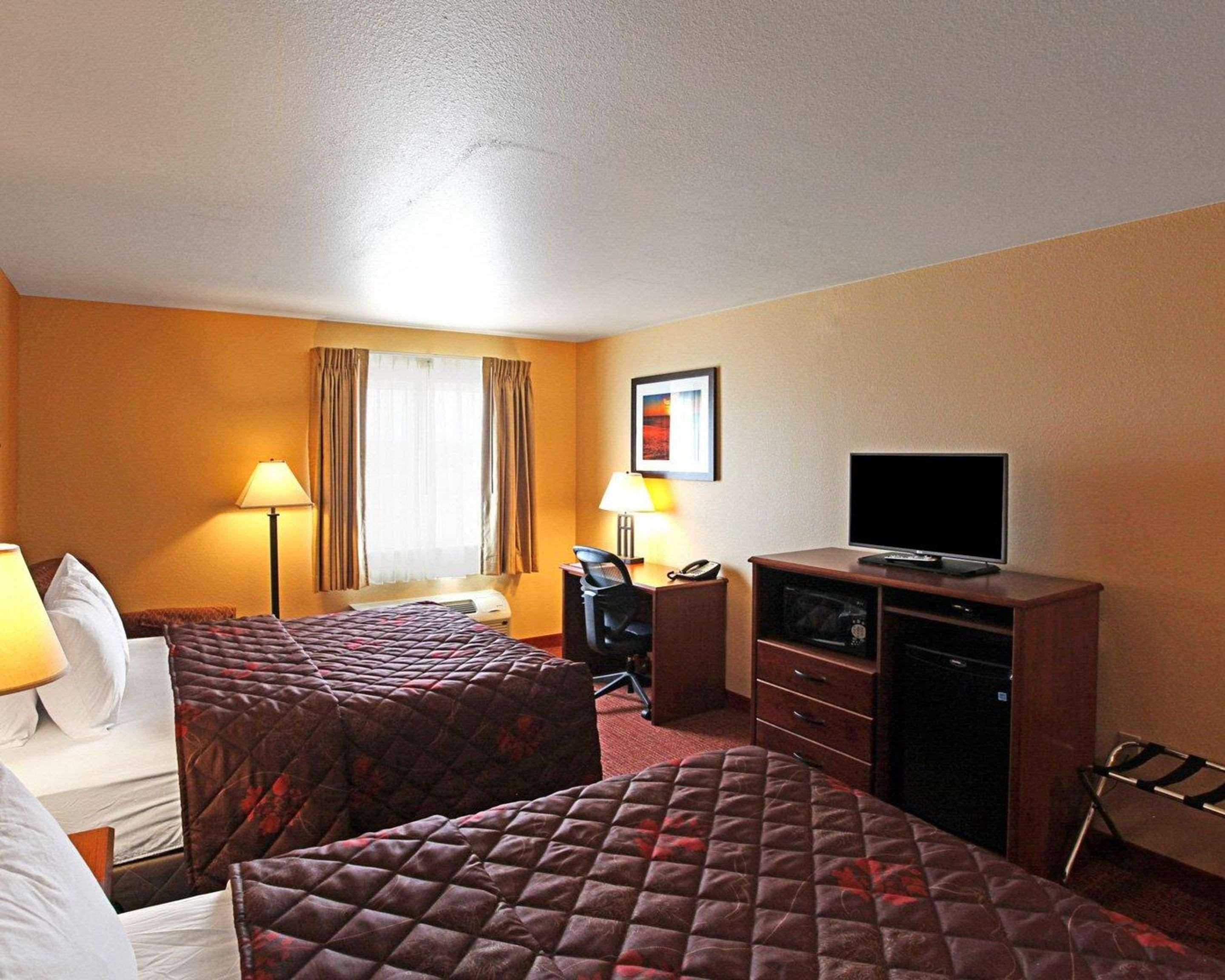 Rodeway Inn & Suites Phillipsburg 外观 照片