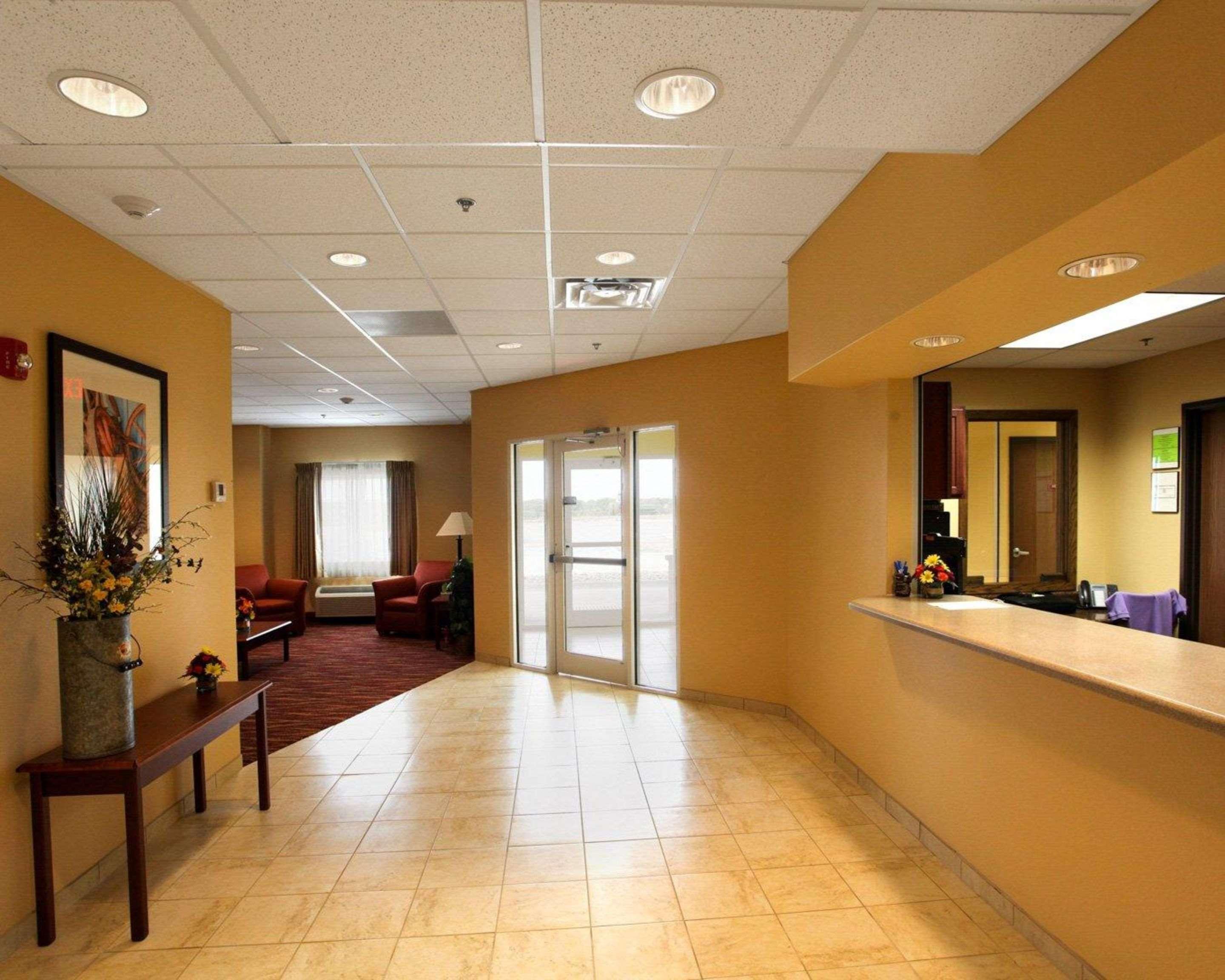Rodeway Inn & Suites Phillipsburg 外观 照片