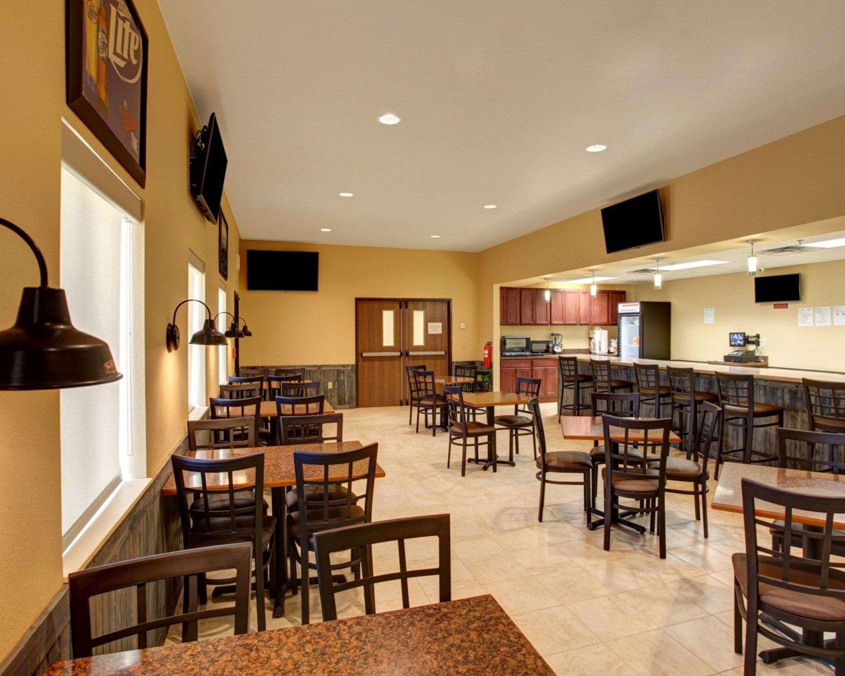 Rodeway Inn & Suites Phillipsburg 外观 照片